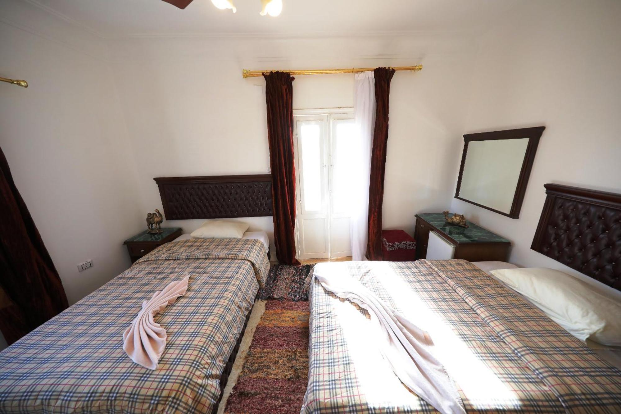 Pyramids Loft Guesthouse Cairo Room photo