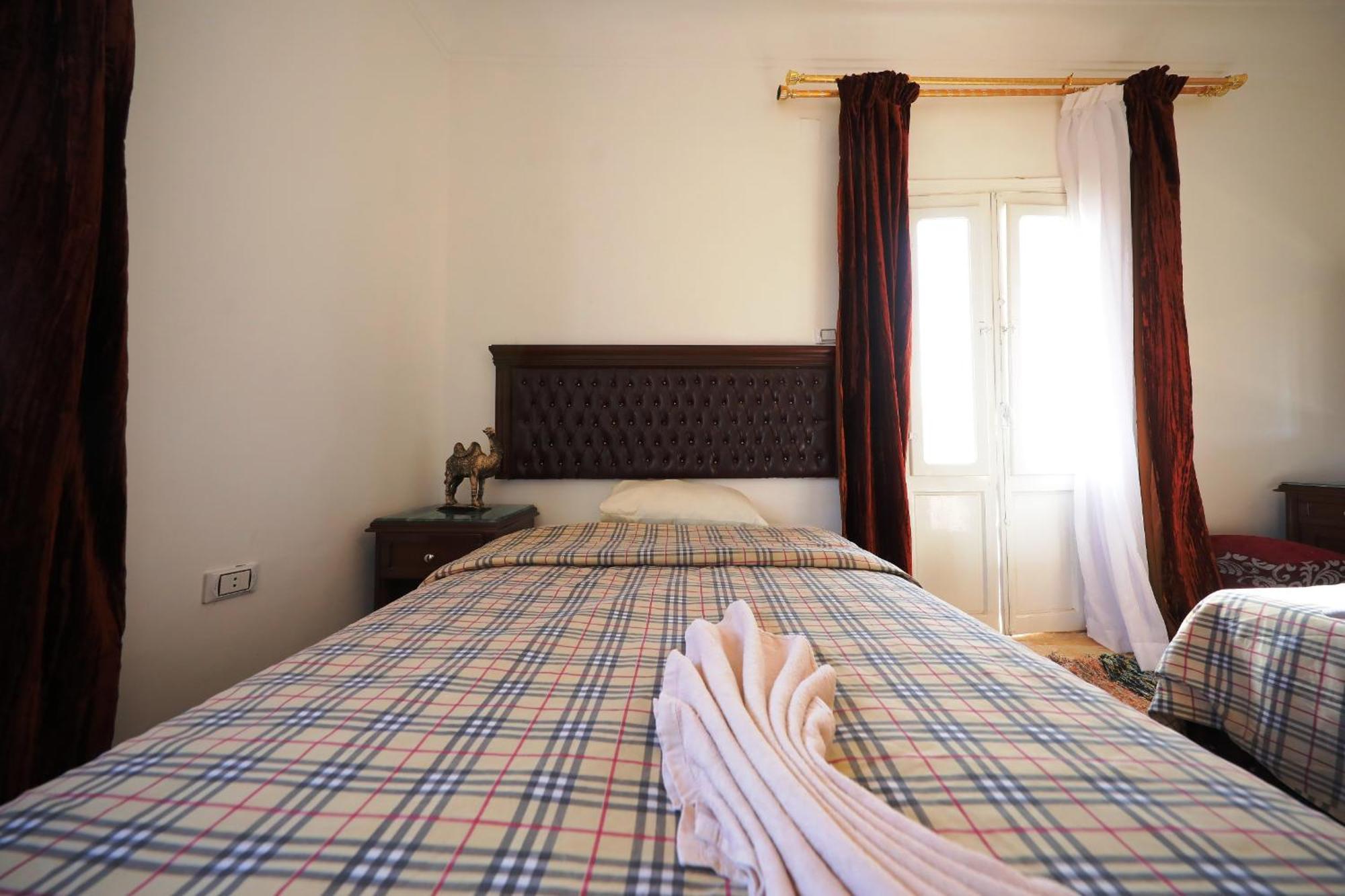 Pyramids Loft Guesthouse Cairo Room photo