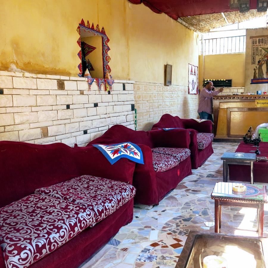 Pyramids Loft Guesthouse Cairo Exterior photo